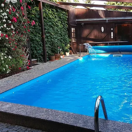 - Dbs08018-cya Apartment *